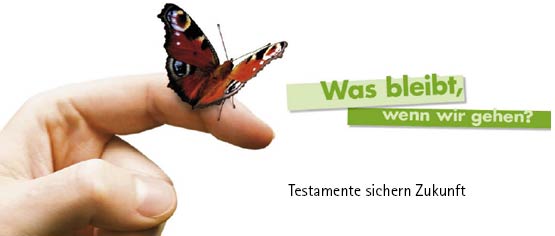Titel der Broschüre "Was bleibt, wenn wir gehen". Das Bild zeigt eine Hand mit einem Schmetterling.